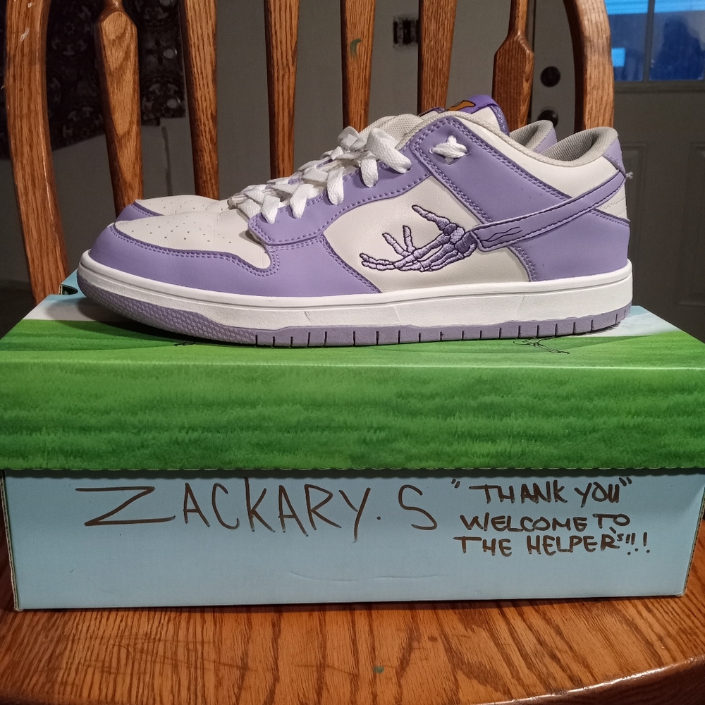 Helping Hands Dunks - image 1